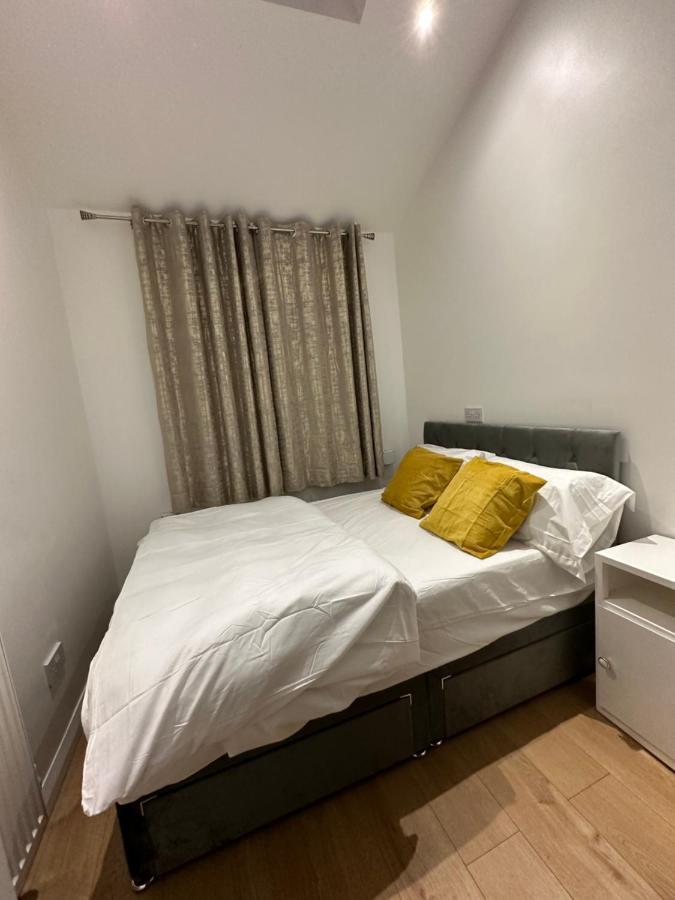 Keedonwood Road Bromley, Rooms With Free Wifi Экстерьер фото