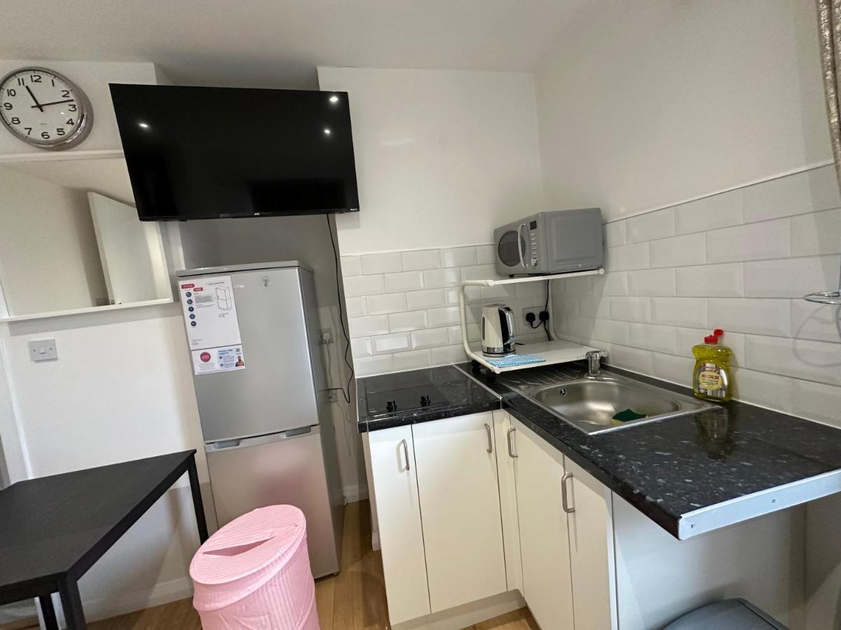 Keedonwood Road Bromley, Rooms With Free Wifi Экстерьер фото